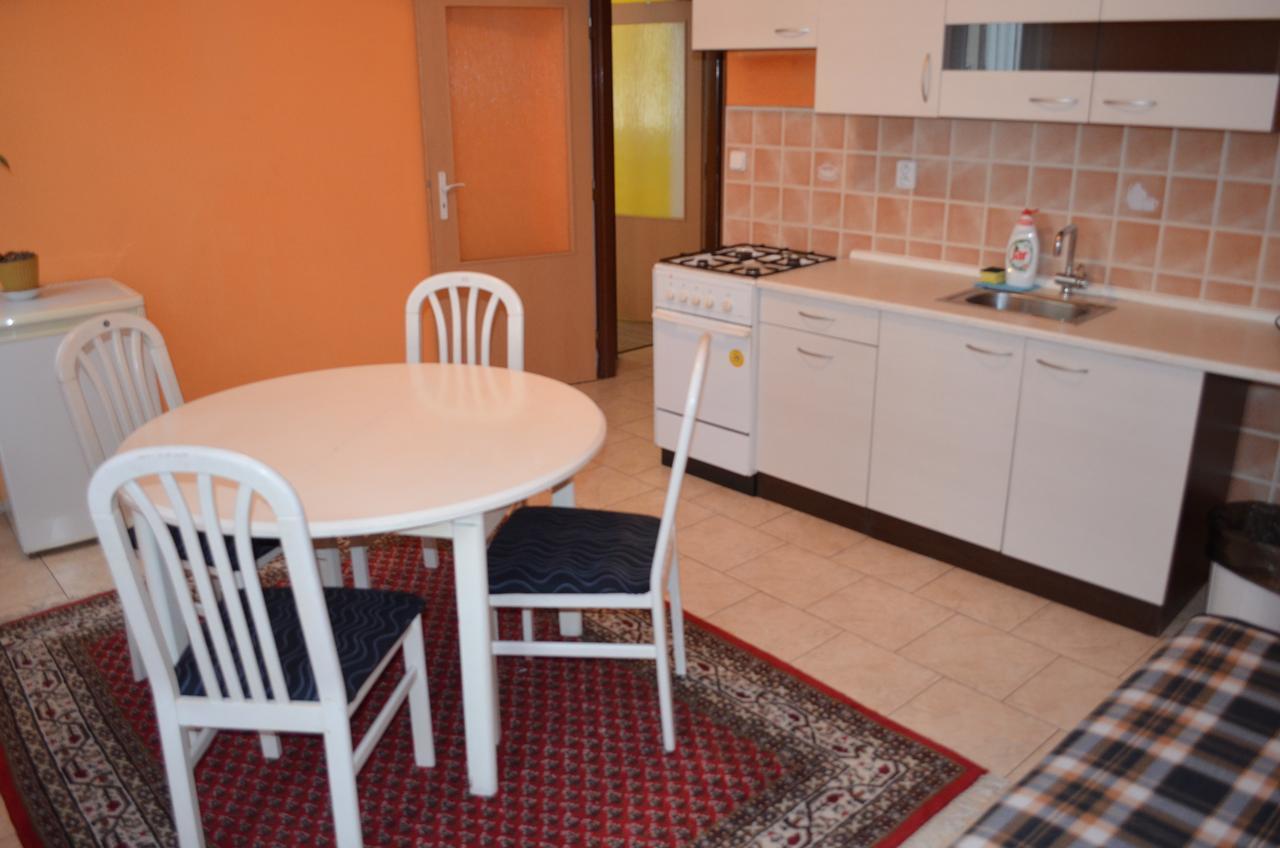 Ab Apartments Karlovy Vary Luaran gambar