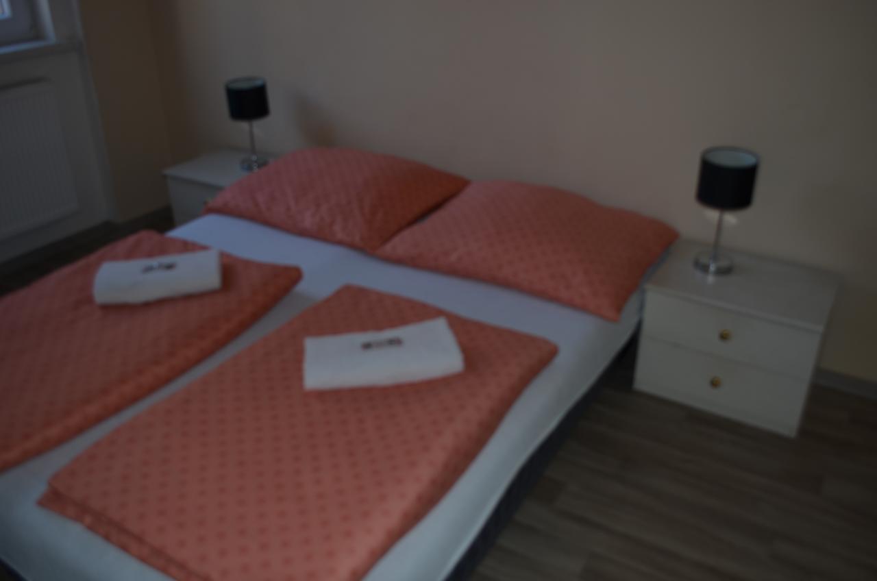 Ab Apartments Karlovy Vary Luaran gambar